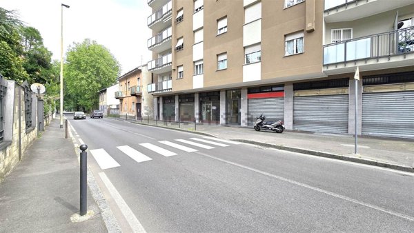locale commerciale in vendita a Cinisello Balsamo