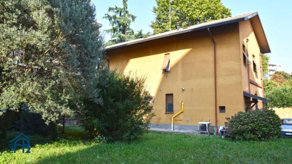 casa indipendente in vendita a Cinisello Balsamo