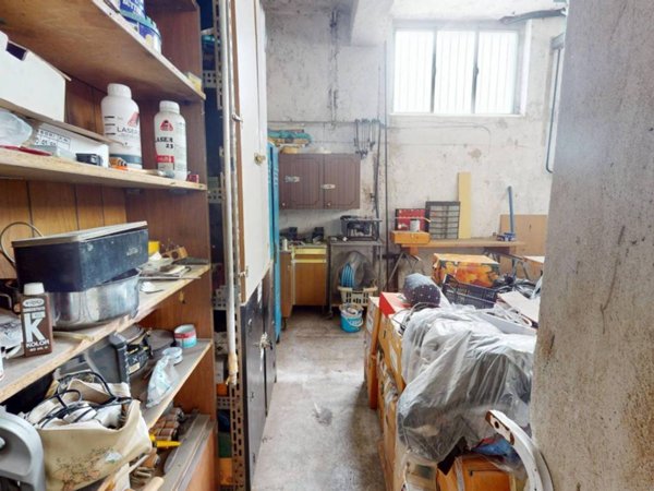 locale commerciale in vendita a Cinisello Balsamo in zona Robecco