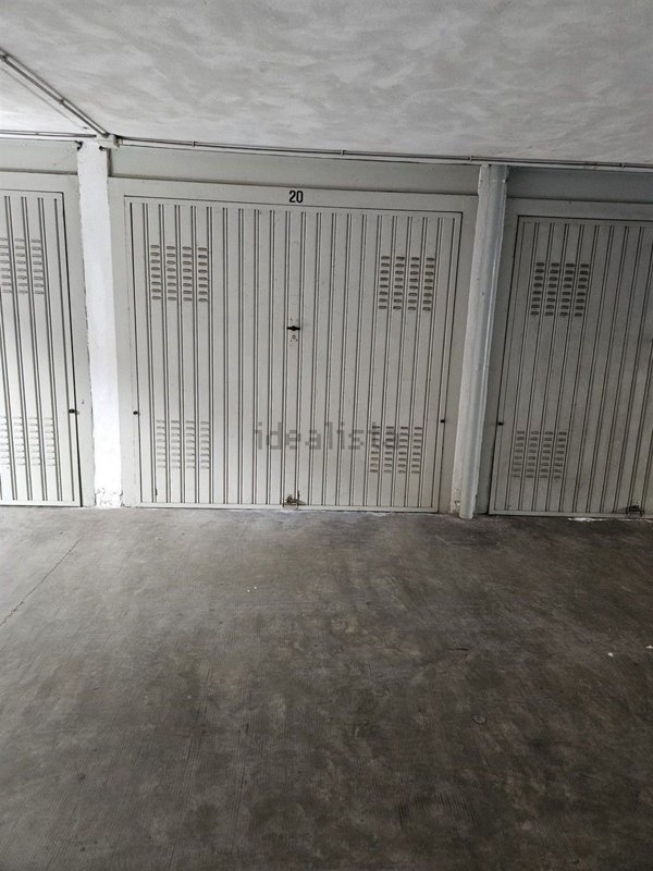 locale di sgombero in vendita a Cinisello Balsamo