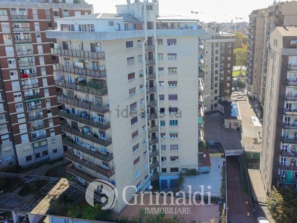 appartamento in vendita a Cinisello Balsamo in zona Robecco