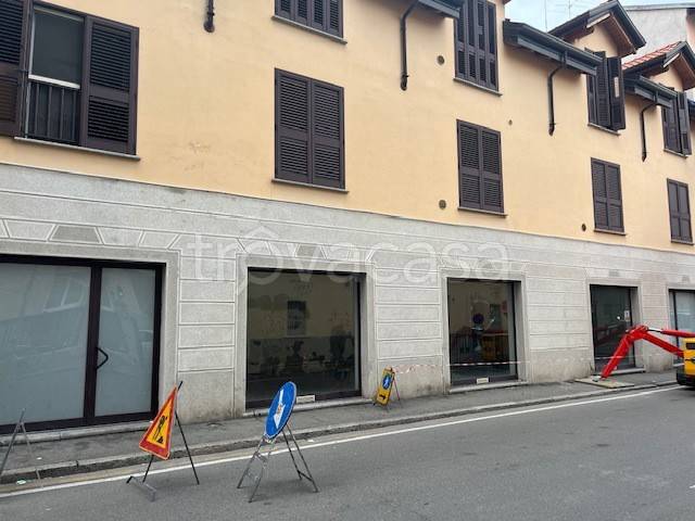 negozio in vendita a Cinisello Balsamo