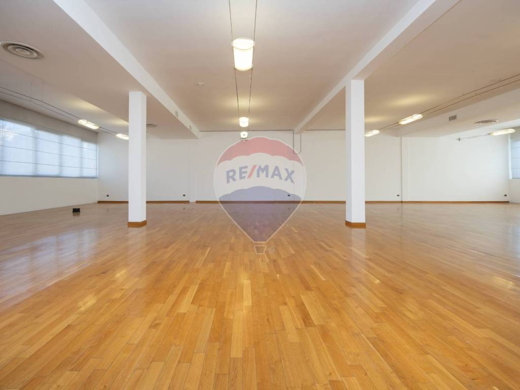 ufficio in vendita a Cinisello Balsamo in zona Robecco