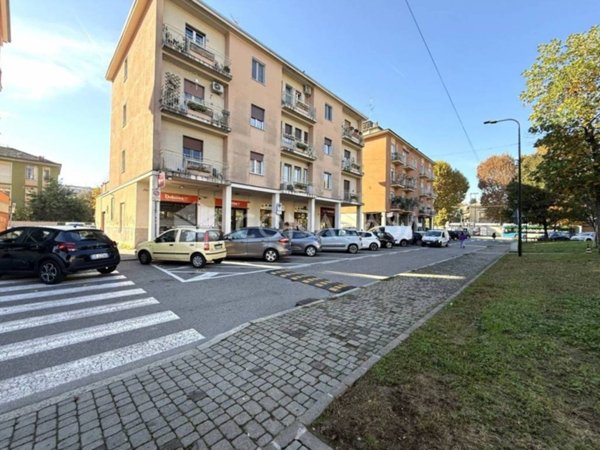 appartamento in vendita a Cinisello Balsamo in zona Robecco