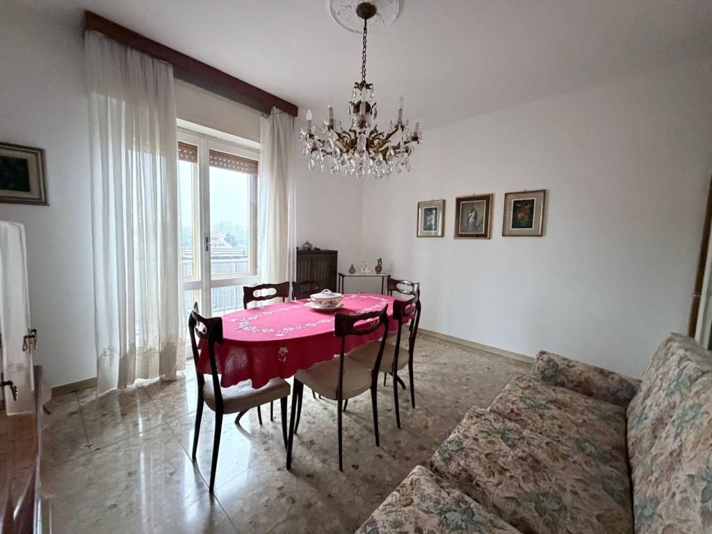 appartamento in vendita a Cinisello Balsamo in zona Sant'Eusebio