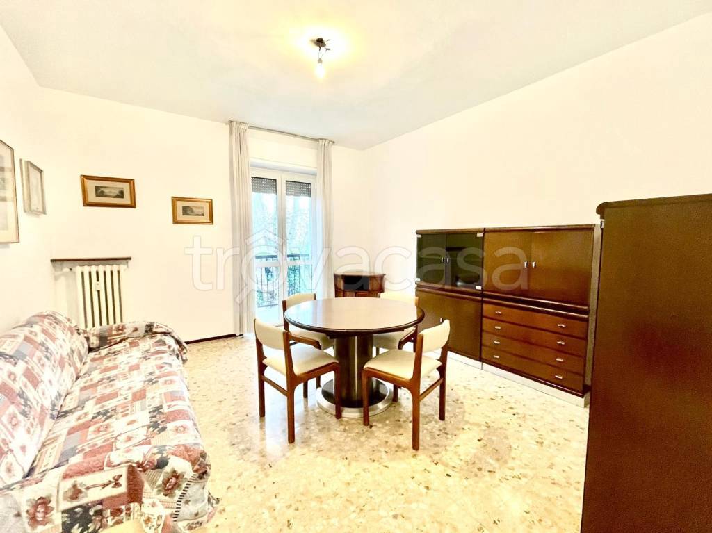 appartamento in vendita a Cinisello Balsamo in zona Robecco