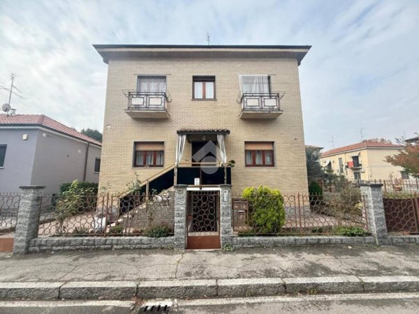 appartamento in vendita a Cinisello Balsamo in zona Campo dei Fiori