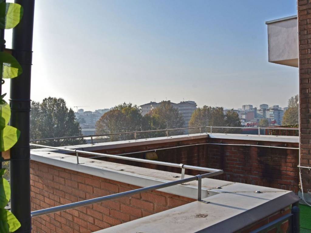 appartamento in vendita a Cinisello Balsamo in zona Robecco