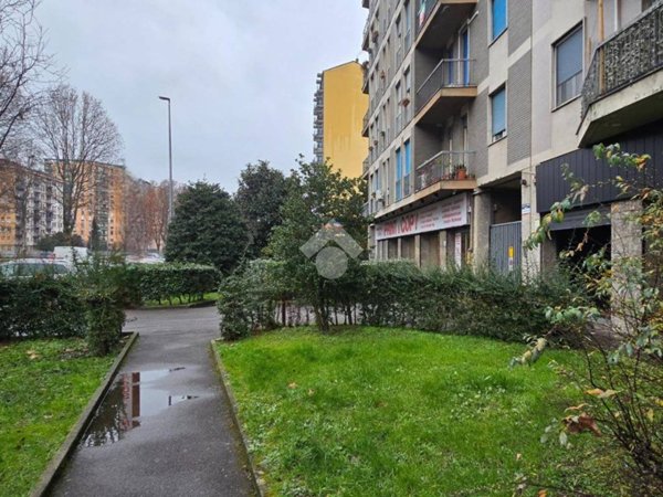 appartamento in vendita a Cinisello Balsamo in zona Robecco