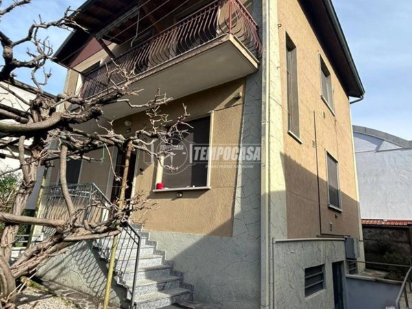 casa indipendente in vendita a Cinisello Balsamo