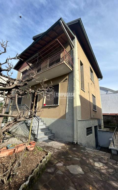 casa indipendente in vendita a Cinisello Balsamo