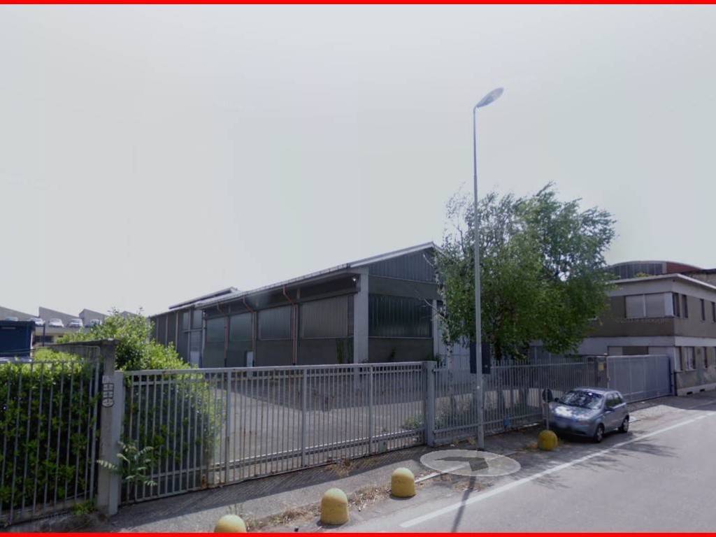 negozio in vendita a Cinisello Balsamo in zona Robecco