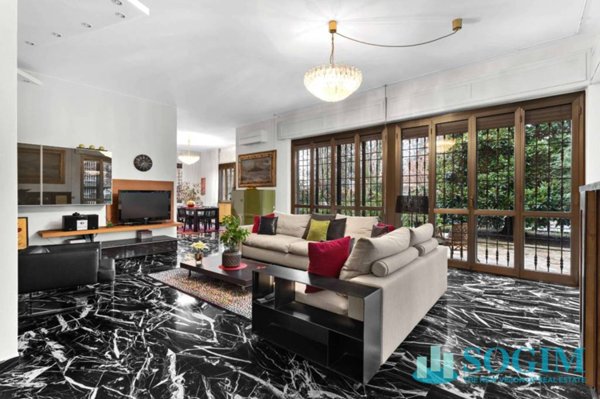 casa indipendente in vendita a Cinisello Balsamo