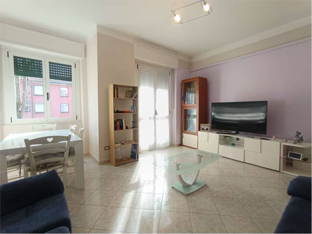 appartamento in vendita a Cinisello Balsamo in zona Campo dei Fiori