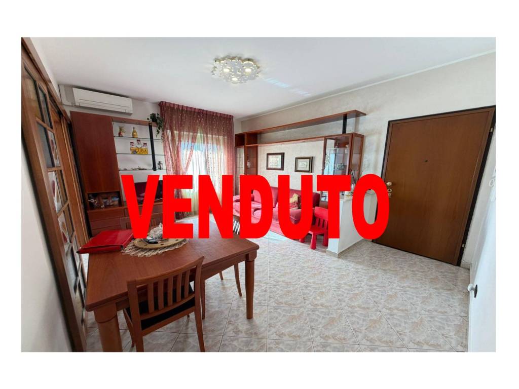 appartamento in vendita a Cinisello Balsamo in zona Robecco