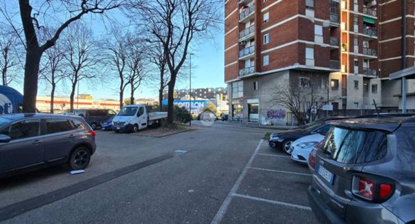 appartamento in vendita a Cinisello Balsamo in zona Bettola