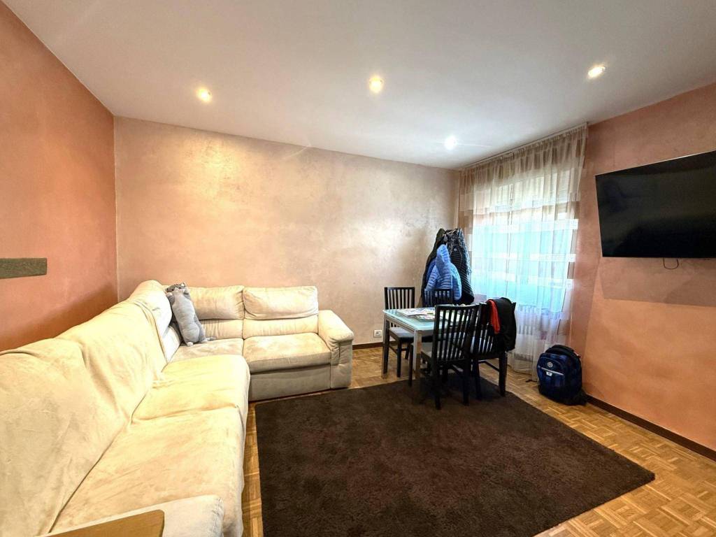 appartamento in vendita a Cinisello Balsamo in zona Robecco