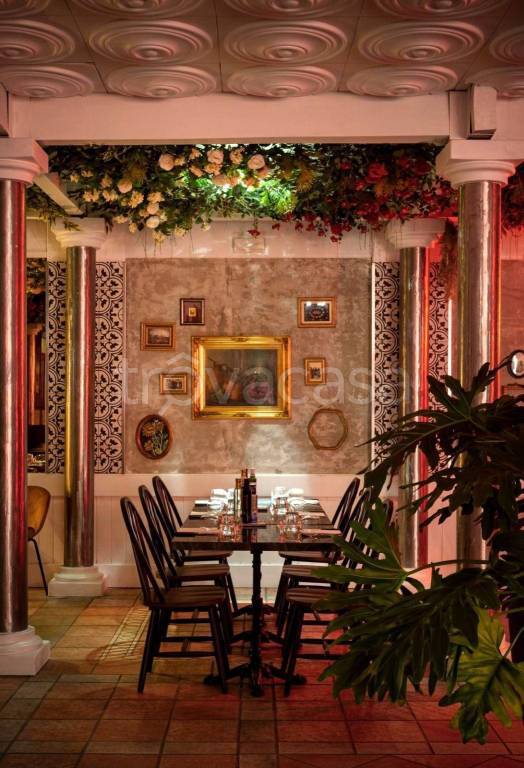 negozio in vendita a Cinisello Balsamo in zona Robecco