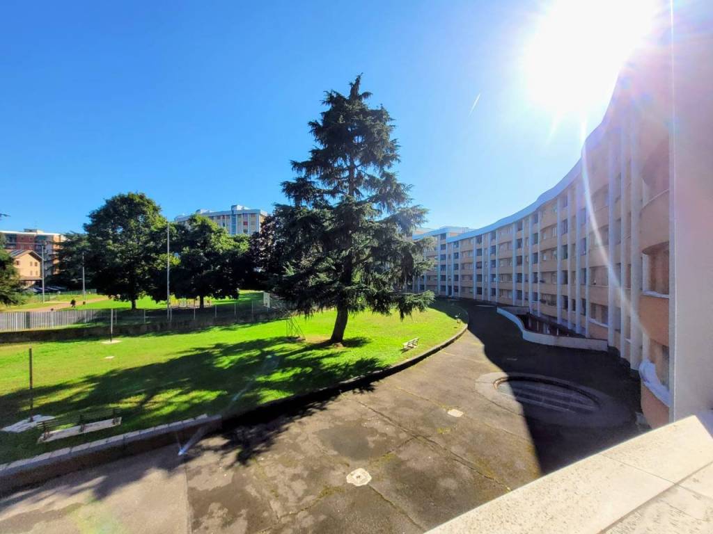 appartamento in vendita a Cinisello Balsamo in zona Campo dei Fiori