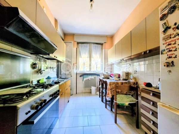 appartamento in vendita a Cinisello Balsamo in zona Campo dei Fiori