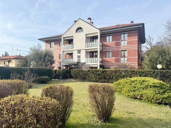 appartamento in vendita a Cinisello Balsamo in zona Campo dei Fiori