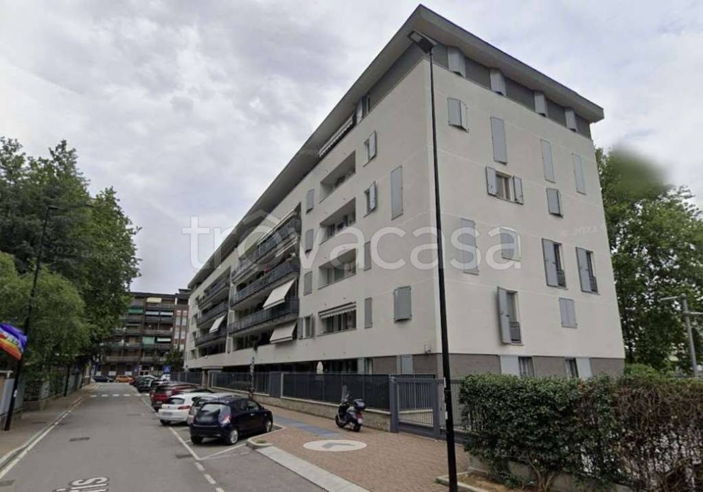 appartamento in vendita a Cinisello Balsamo in zona Bettola