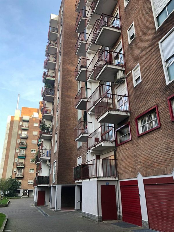 appartamento in vendita a Cinisello Balsamo in zona Crocetta