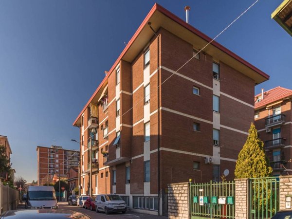 appartamento in vendita a Cinisello Balsamo in zona Robecco