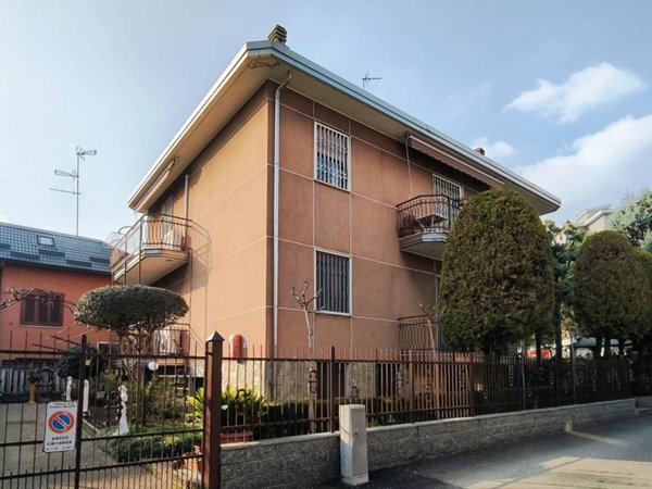 casa indipendente in vendita a Cinisello Balsamo