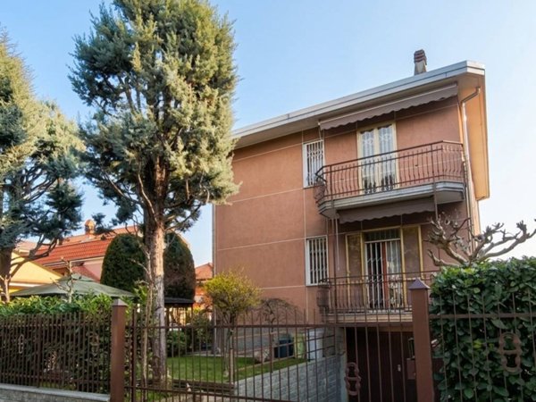 casa indipendente in vendita a Cinisello Balsamo