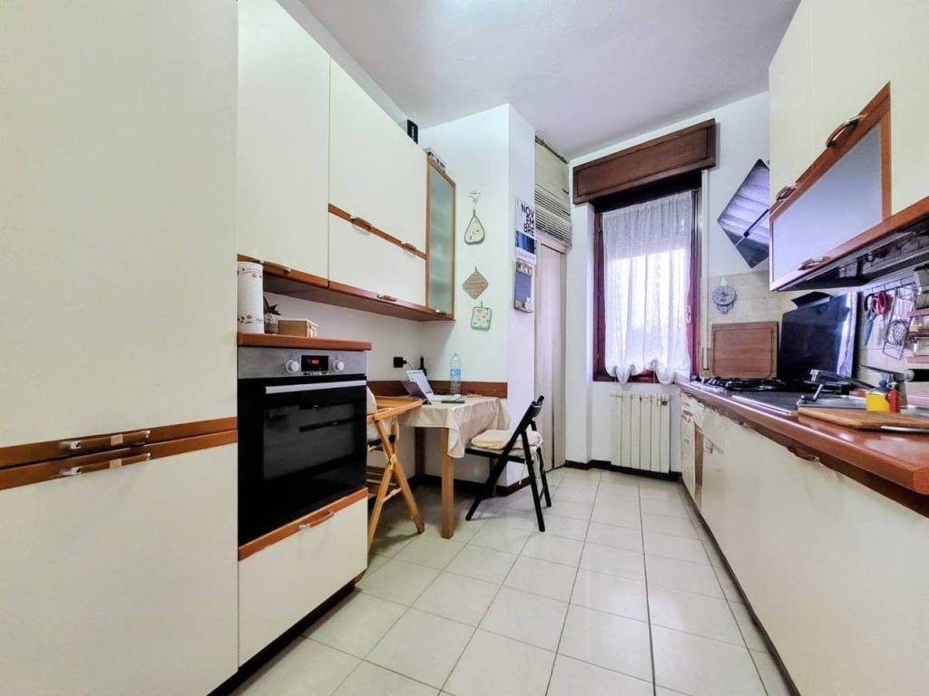 appartamento in vendita a Cinisello Balsamo in zona Robecco