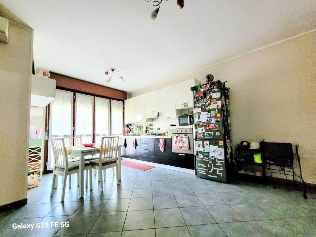 appartamento in vendita a Cinisello Balsamo in zona Robecco