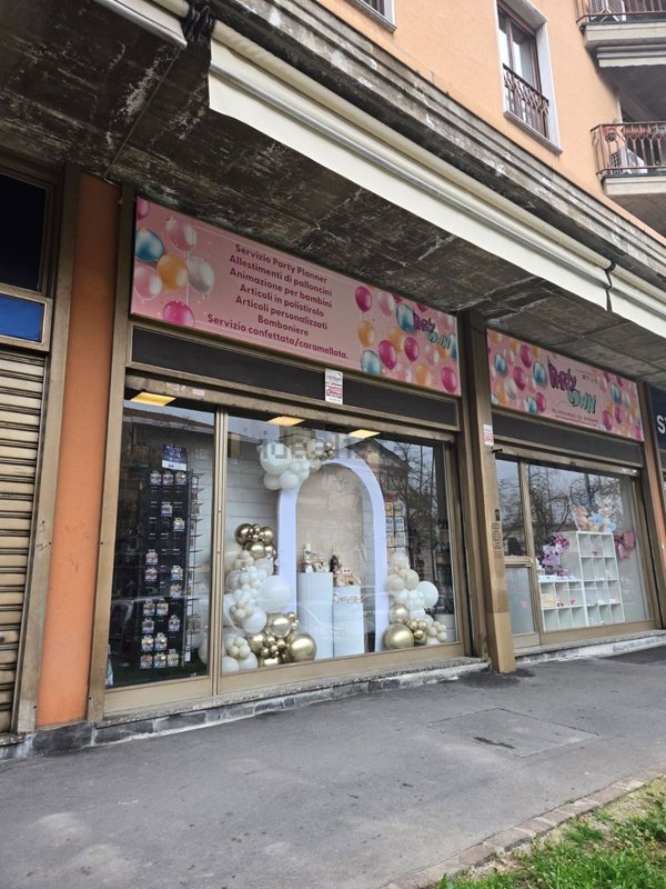 negozio in vendita a Cinisello Balsamo