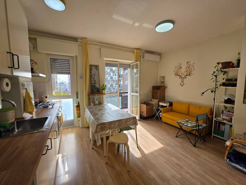 appartamento in vendita a Cinisello Balsamo in zona Robecco