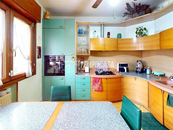 appartamento in vendita a Cinisello Balsamo in zona Sant'Eusebio