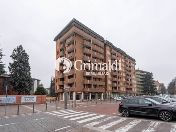 appartamento in vendita a Cinisello Balsamo in zona Robecco