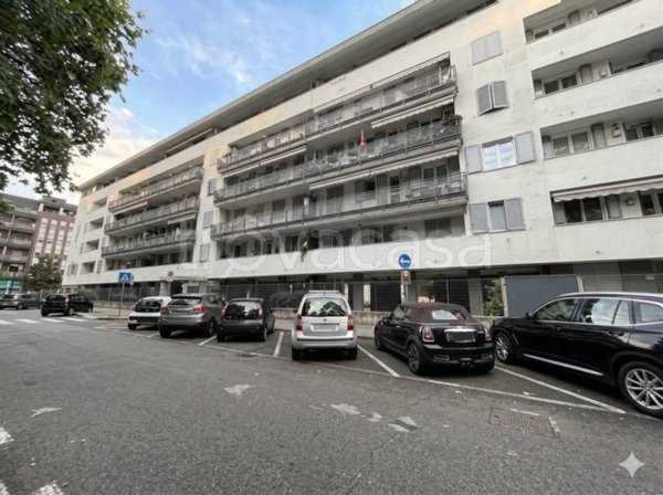 appartamento in vendita a Cinisello Balsamo in zona Bettola