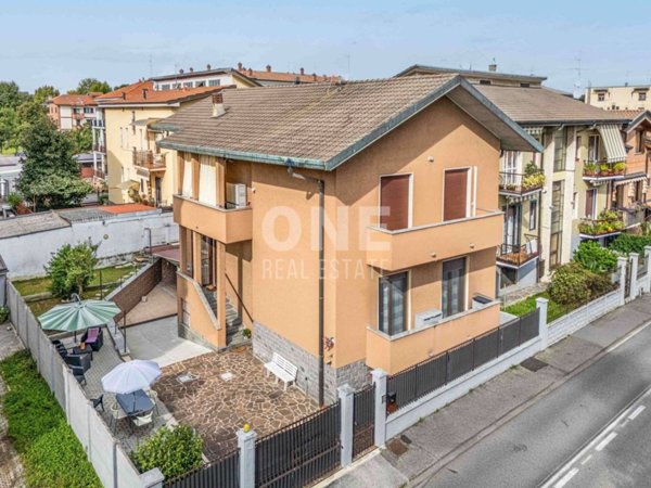 casa indipendente in vendita a Cinisello Balsamo