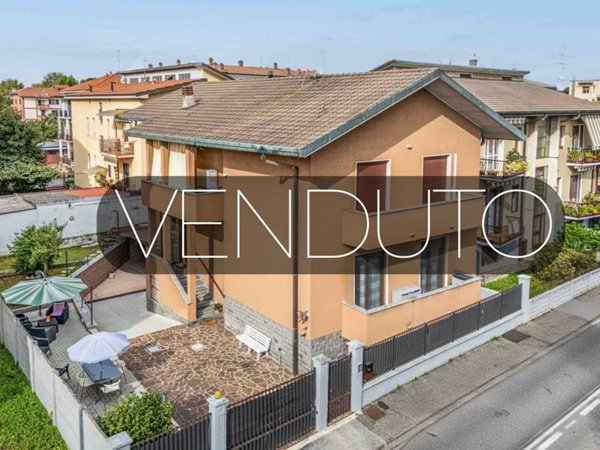casa indipendente in vendita a Cinisello Balsamo in zona Sant'Eusebio