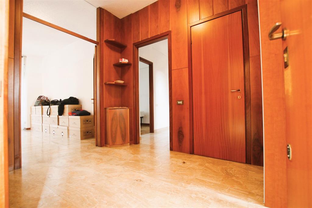 appartamento in vendita a Cinisello Balsamo in zona Campo dei Fiori