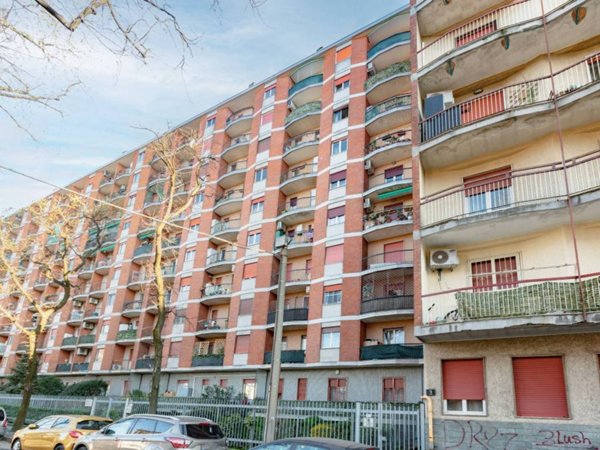 appartamento in vendita a Cinisello Balsamo in zona Robecco