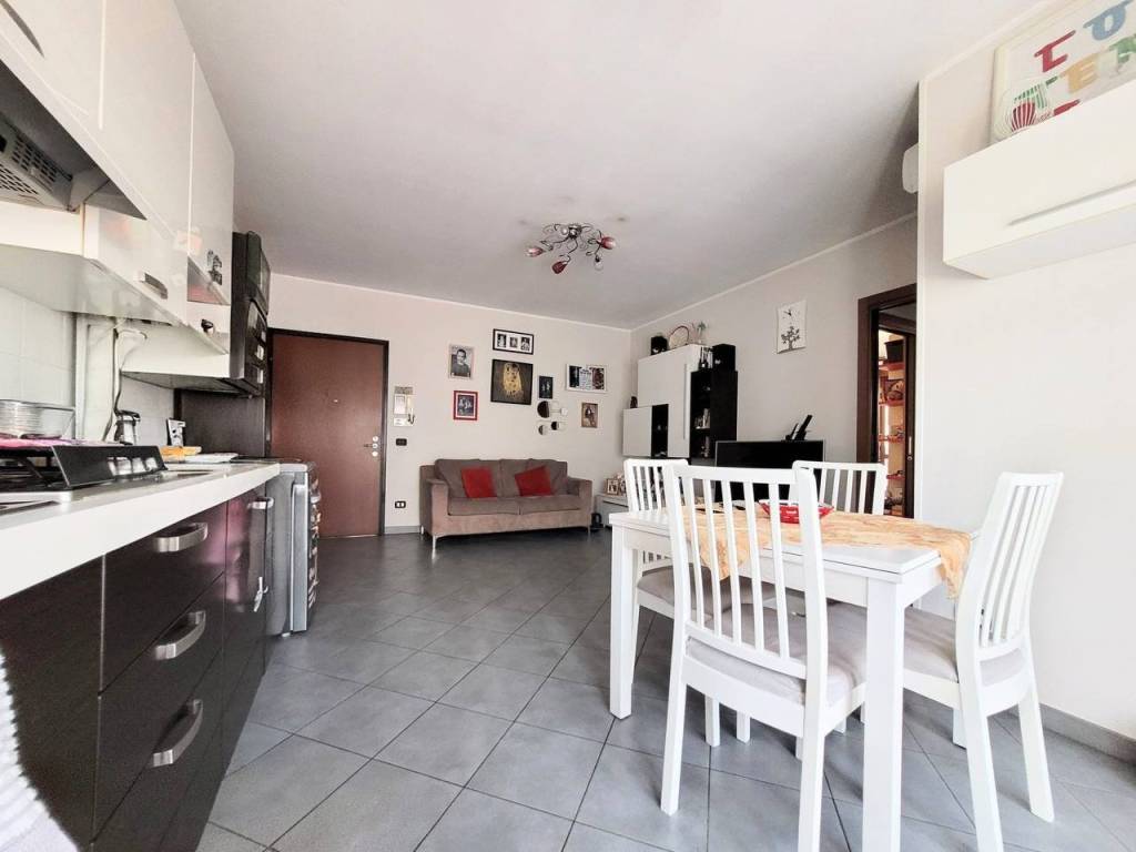 appartamento in vendita a Cinisello Balsamo in zona Robecco