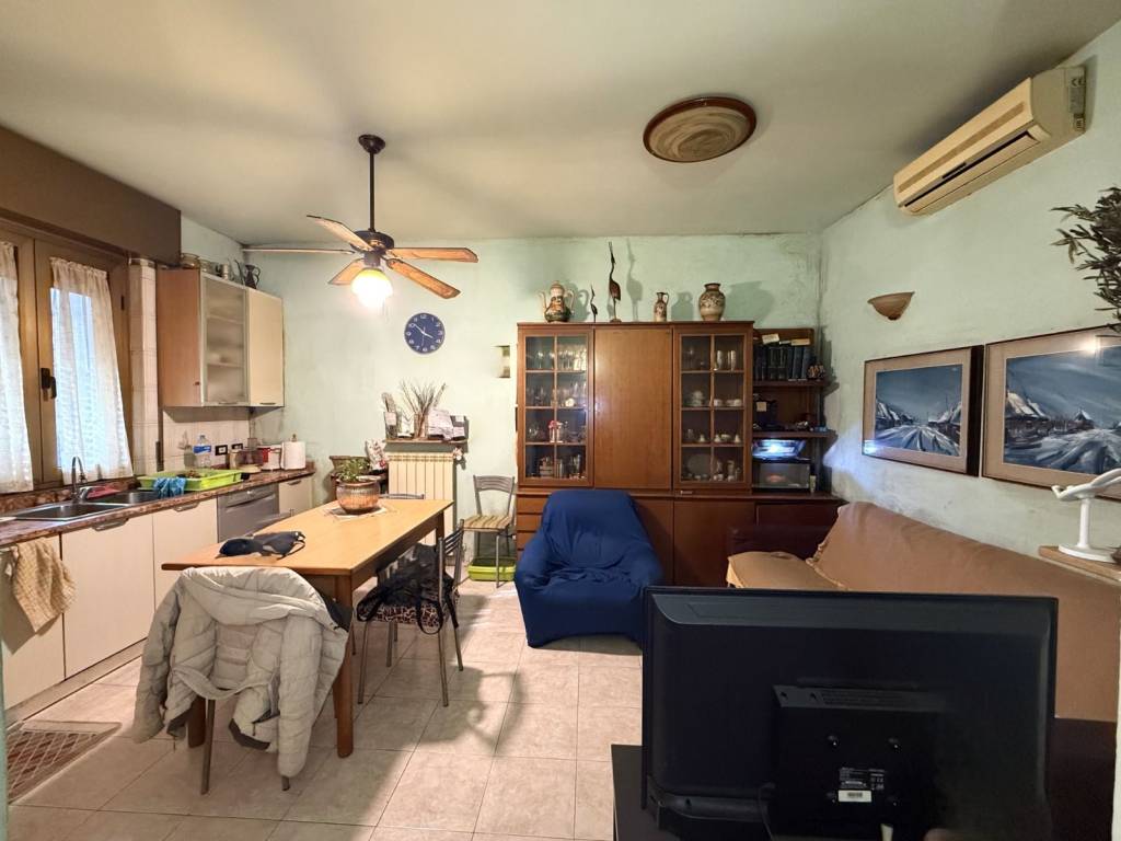 appartamento in vendita a Cinisello Balsamo in zona Campo dei Fiori