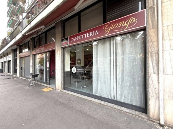 negozio in vendita a Cinisello Balsamo