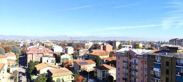appartamento in vendita a Cinisello Balsamo in zona Robecco
