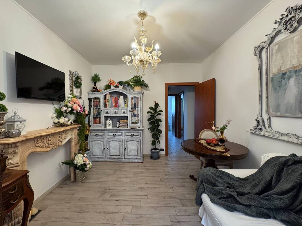 appartamento in vendita a Cinisello Balsamo in zona Robecco