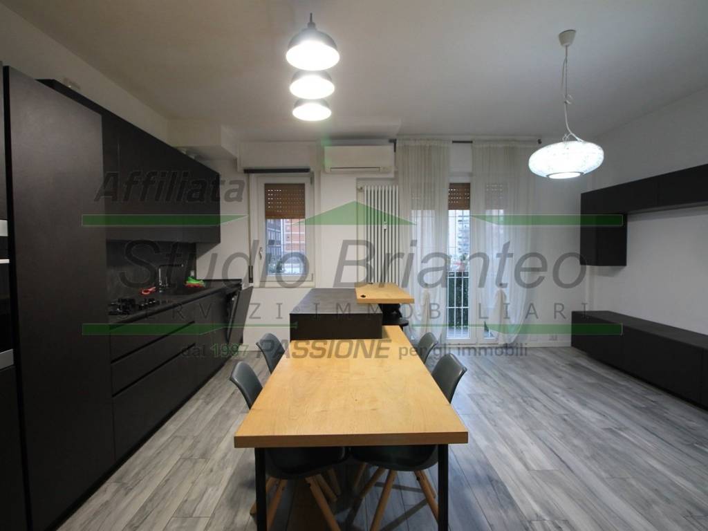 appartamento in vendita a Cinisello Balsamo in zona Robecco