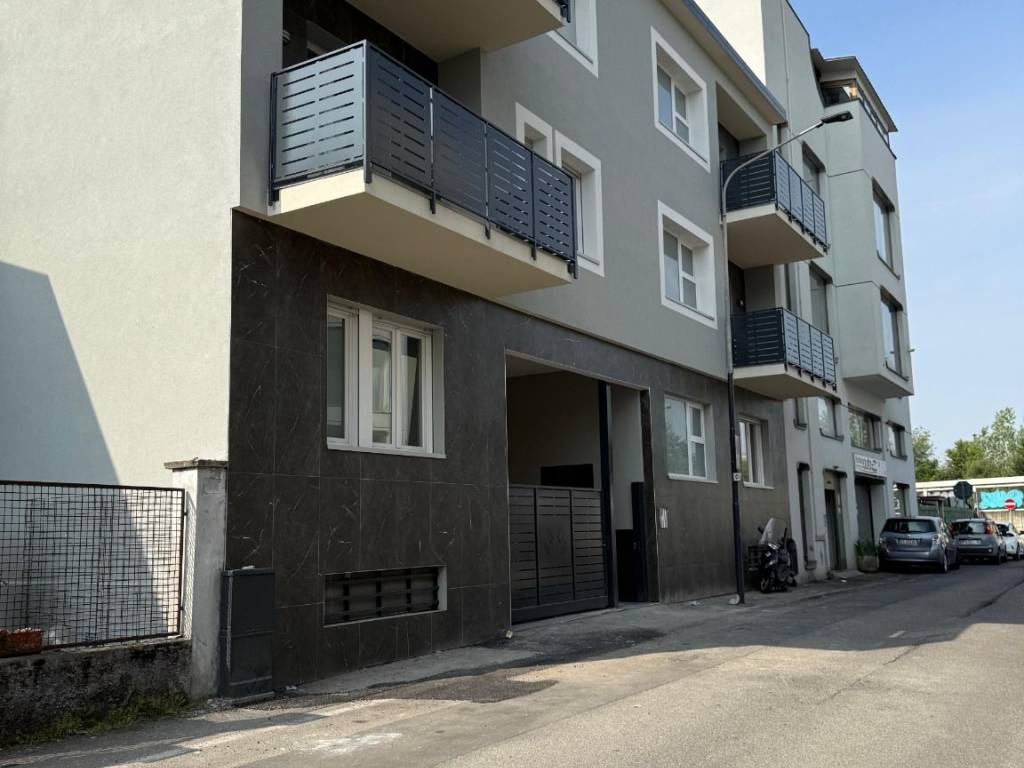 appartamento in vendita a Cinisello Balsamo in zona Robecco