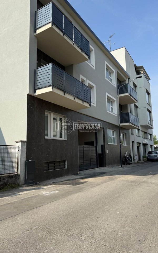 appartamento in vendita a Cinisello Balsamo in zona Robecco