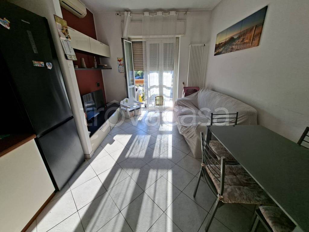 appartamento in vendita a Cinisello Balsamo in zona Robecco